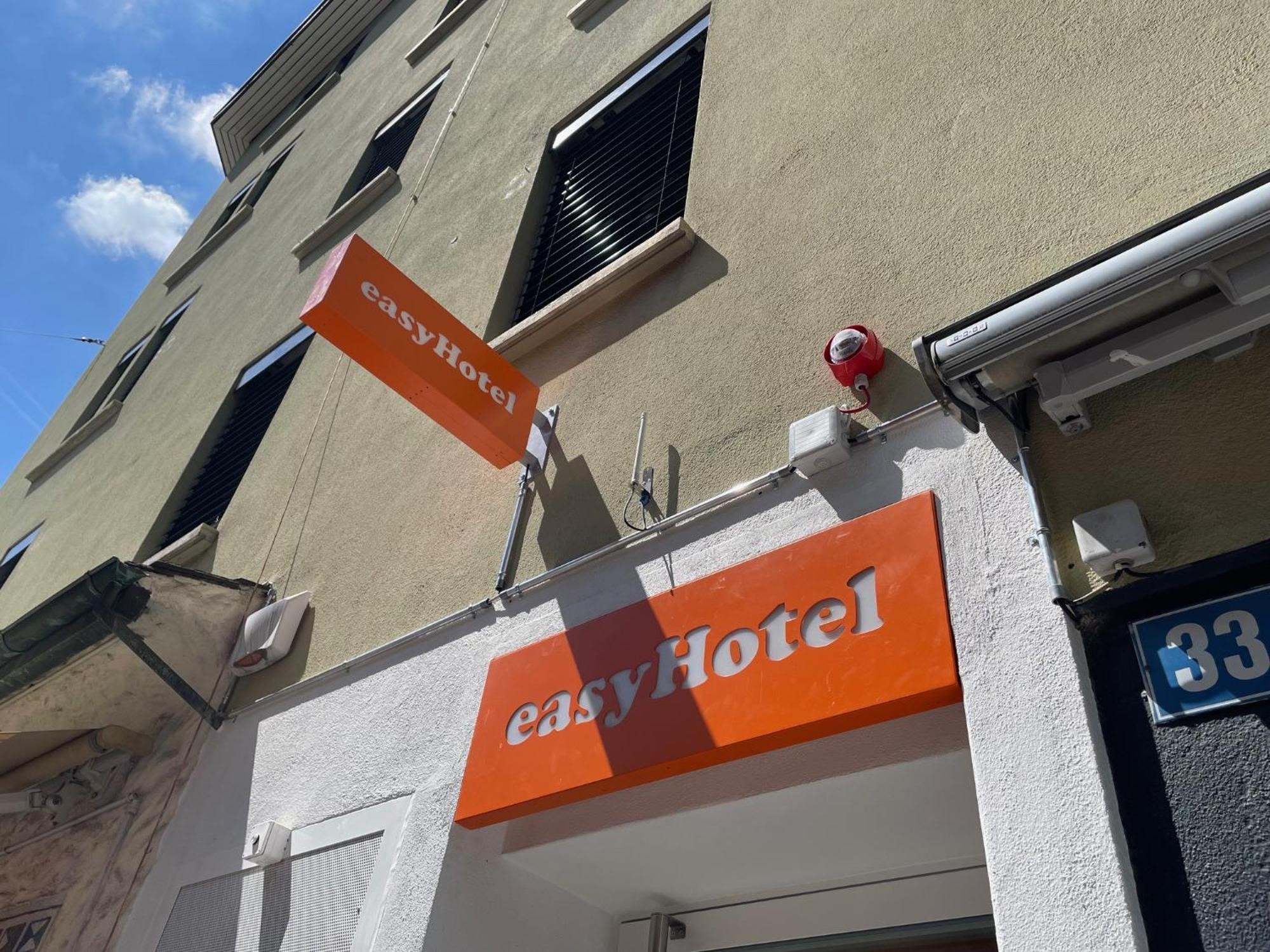 Easyhotel Zuerich Main Station ภายนอก รูปภาพ