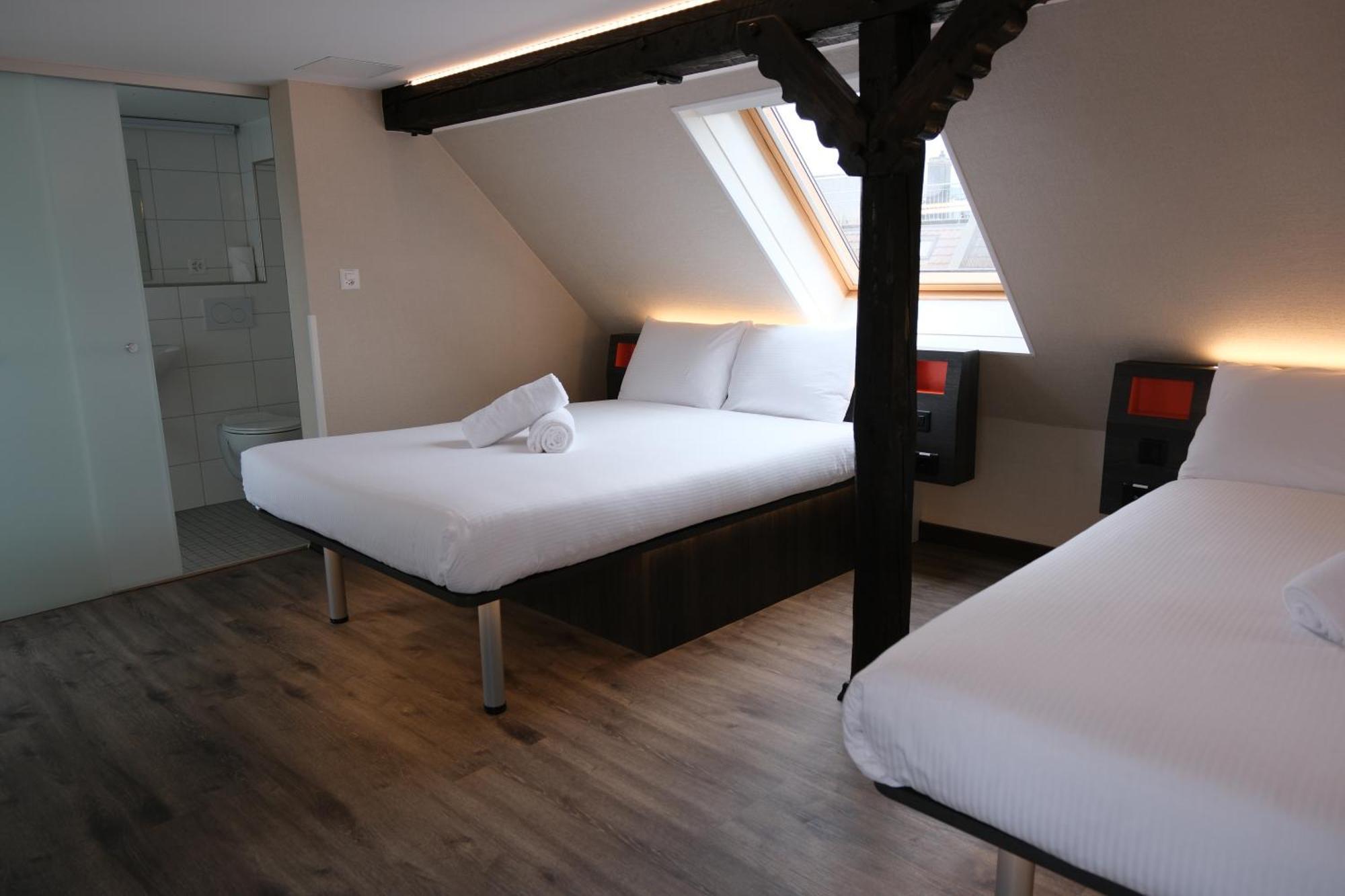 Easyhotel Zuerich Main Station ภายนอก รูปภาพ